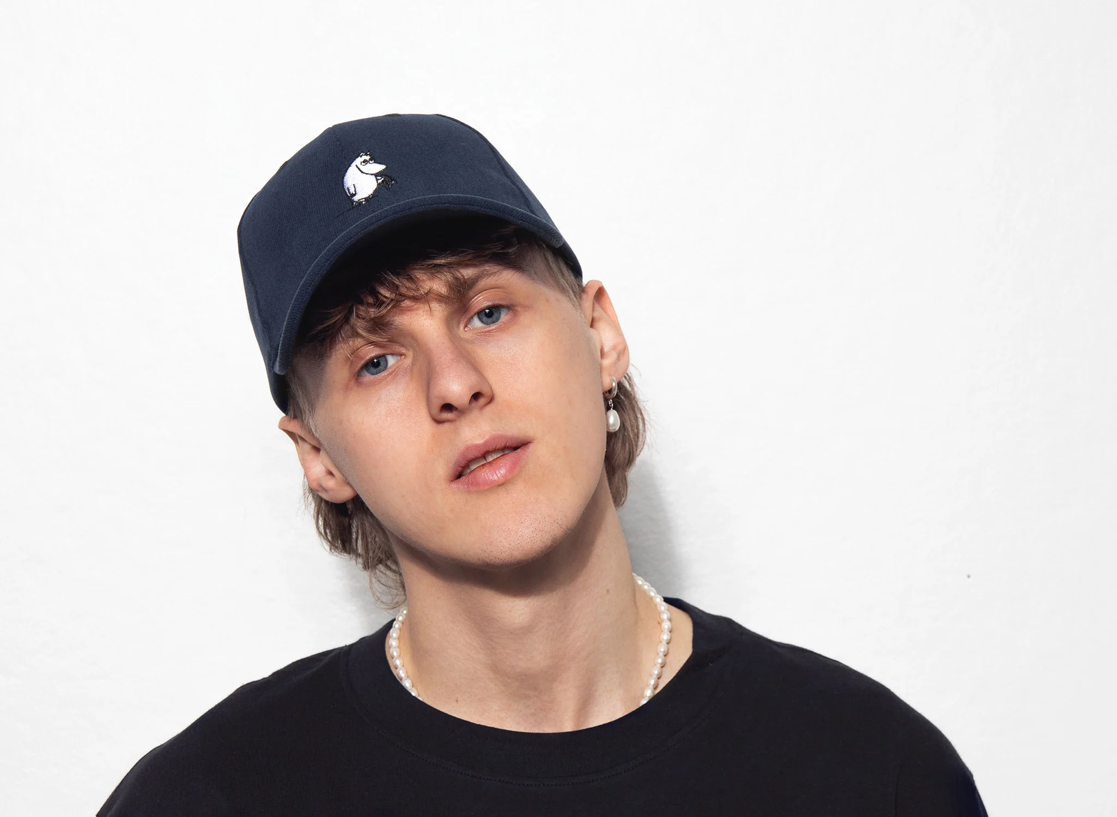 MPAPPA85A-Model1_2048x.png Moominpappa Corduroy Cap Adult - Navy - Image 1