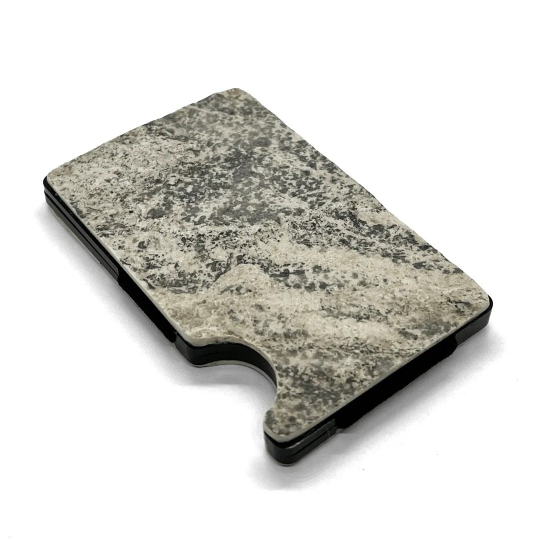 ValgeMarmor2.jpg Marine Marmor - Card Holder with RFID Blocking - Image 1